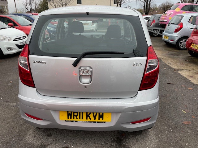 Used Hyundai i10 2011 for sale - 76615720: Photo 6