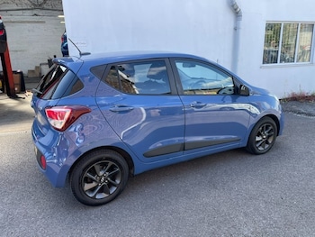 Used Hyundai i10 2017 for sale - 79432241: Photo