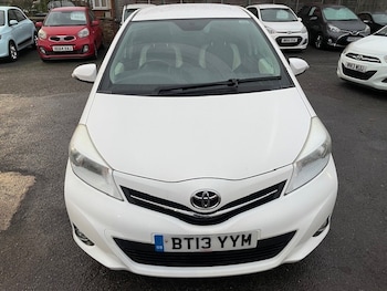 Used Toyota Yaris 2013 for sale - 76723393: Photo