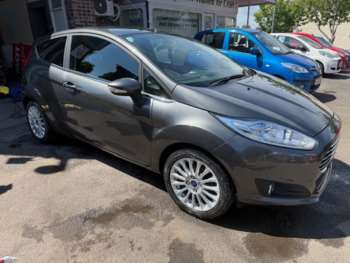 2015 (65) - 1.25 82 Zetec 3dr