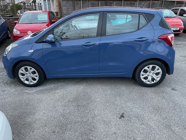 Used Hyundai i10 2014 for sale - 77679097: Photo 4