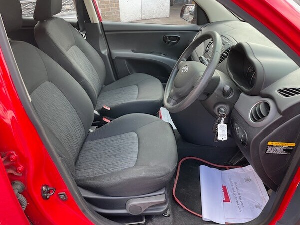 Used Hyundai i10 2013 for sale - 75333572: Photo 8
