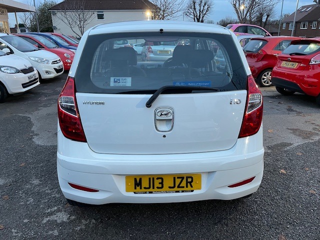 Used Hyundai i10 2013 for sale - 76568695: Photo 6