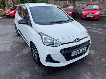 Used Hyundai i10 2019 for sale - 79072906: Photo