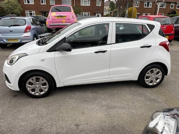 Used Hyundai i10 2015 for sale - 78097673: Photo