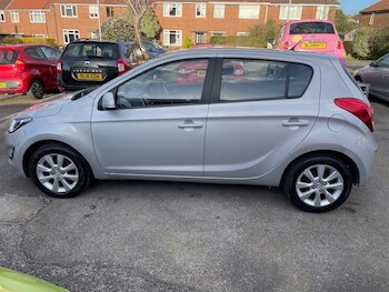 Used Hyundai i20 2013 for sale - 77836697: Photo