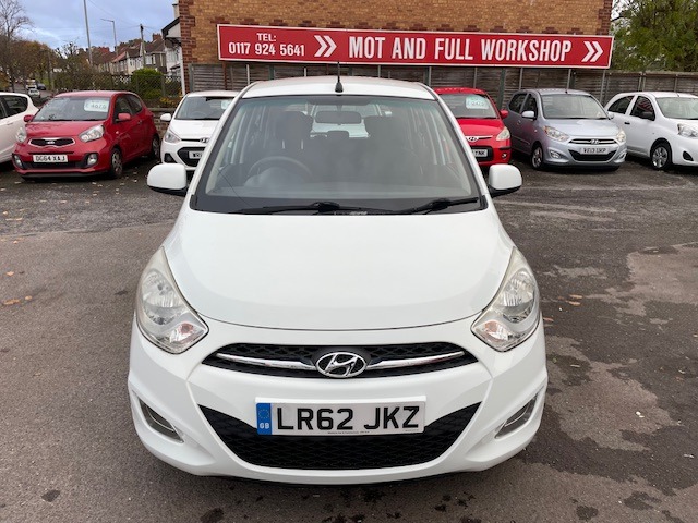 Used Hyundai i10 2012 for sale - 76452618: Photo 2