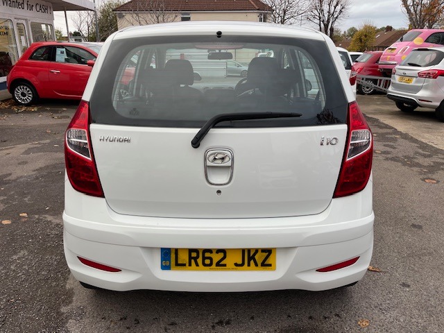 Used Hyundai i10 2012 for sale - 76452618: Photo 6