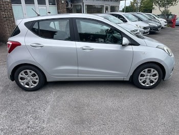 Used Hyundai i10 2014 for sale - 79735657: Photo