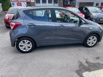 Used Hyundai i10 2015 for sale - 78596596: Photo