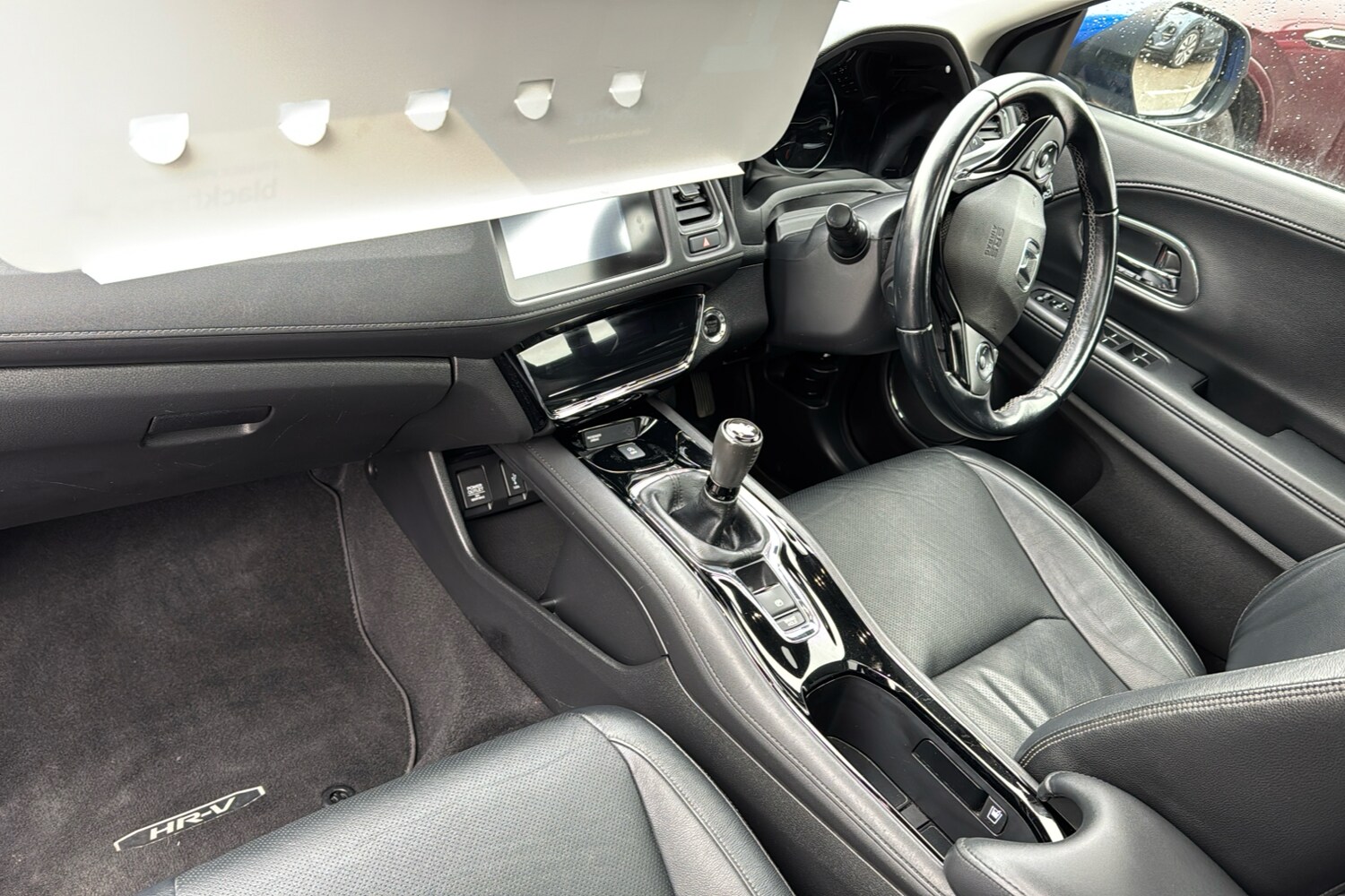 Used Honda HR-V 2018 for sale - 77675192: Photo 11