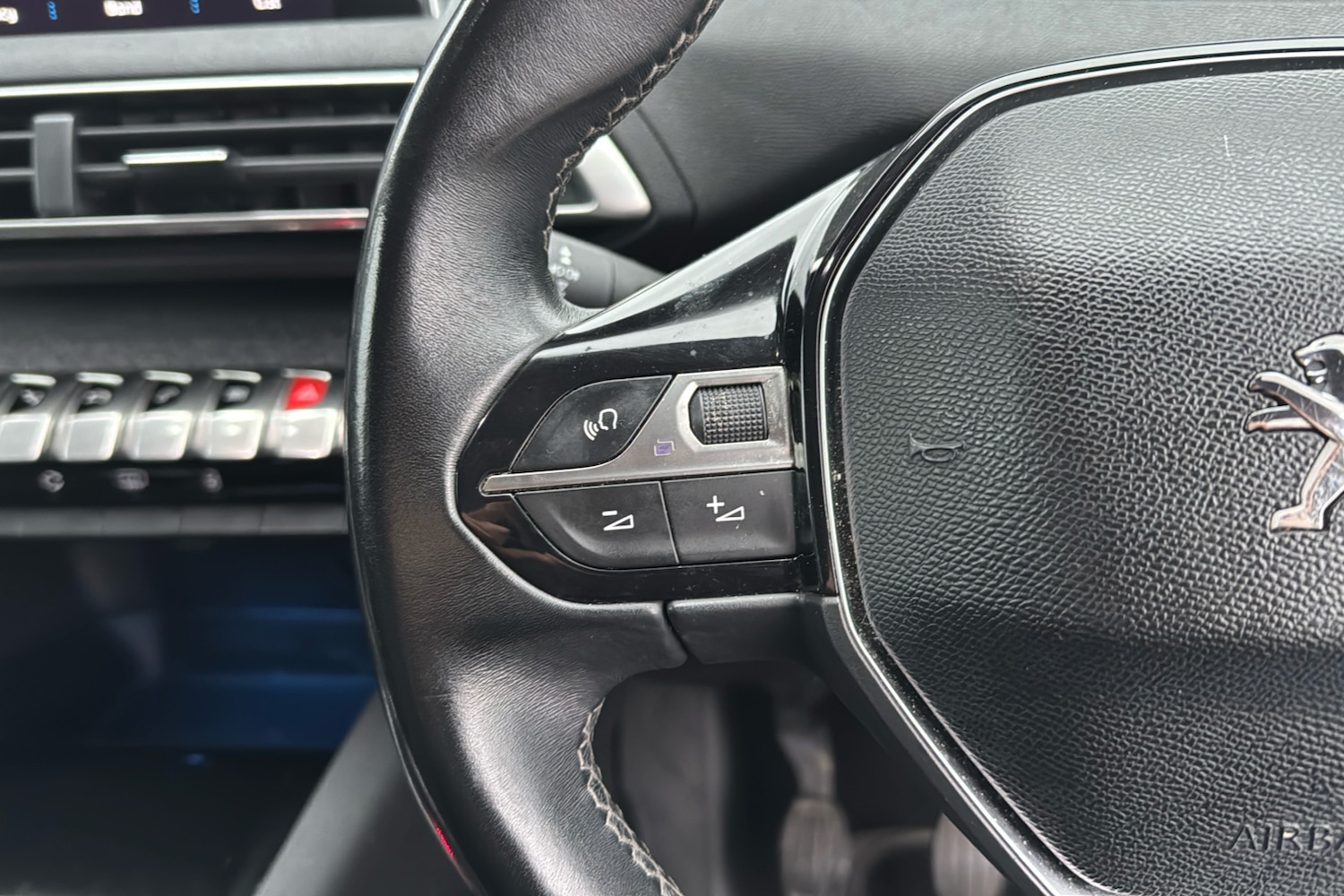 Used Peugeot 3008 2019 for sale - 76757351: Photo 17