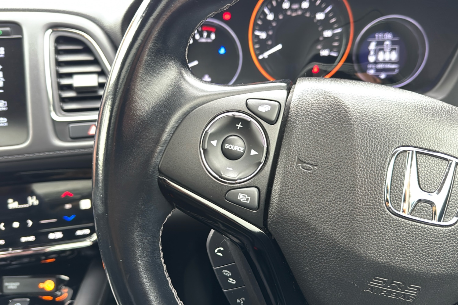 Used Honda HR-V 2018 for sale - 76757325: Photo 17