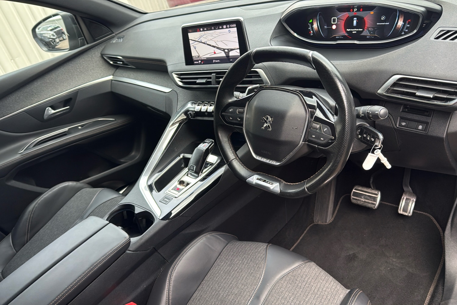 Used Peugeot 5008 2018 for sale - 76373494: Photo 10