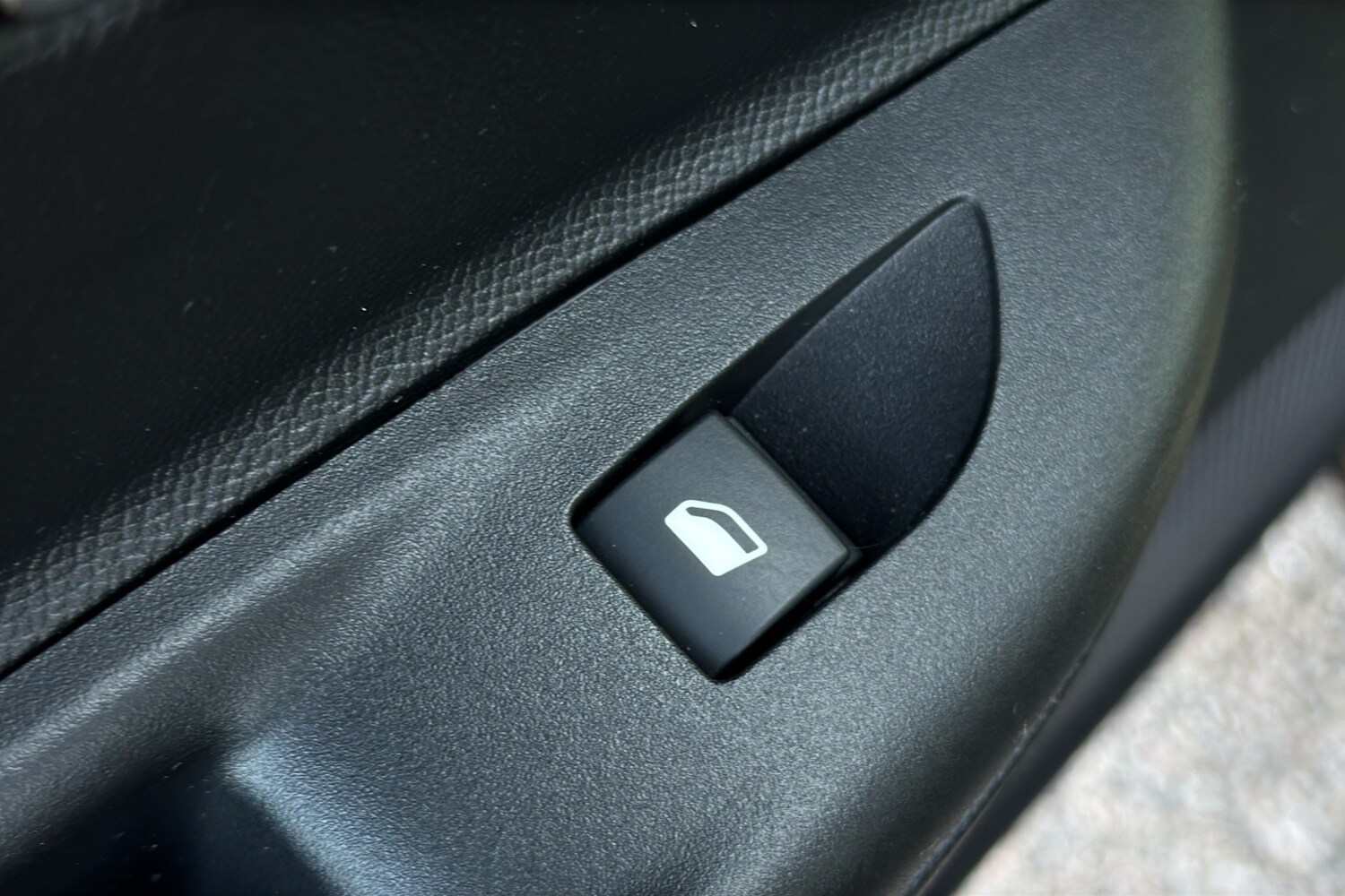 Used Vauxhall Mokka Electric for sale - 78103868: Photo 37