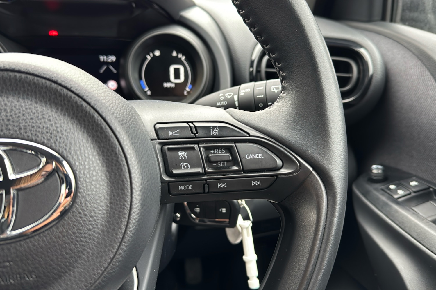 Used Toyota Yaris 2023 for sale - 77149144: Photo 18