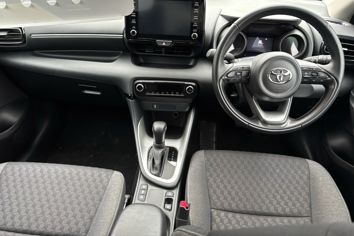 Used Toyota Yaris 2023 for sale - 77149144: Photo 9