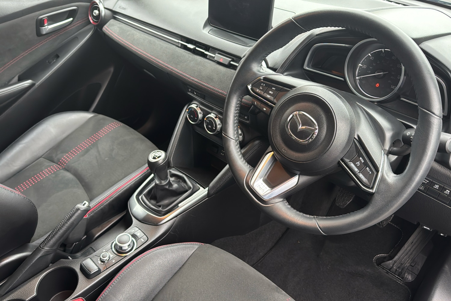 Used Mazda Mazda2 2023 for sale - 76576370: Photo 10