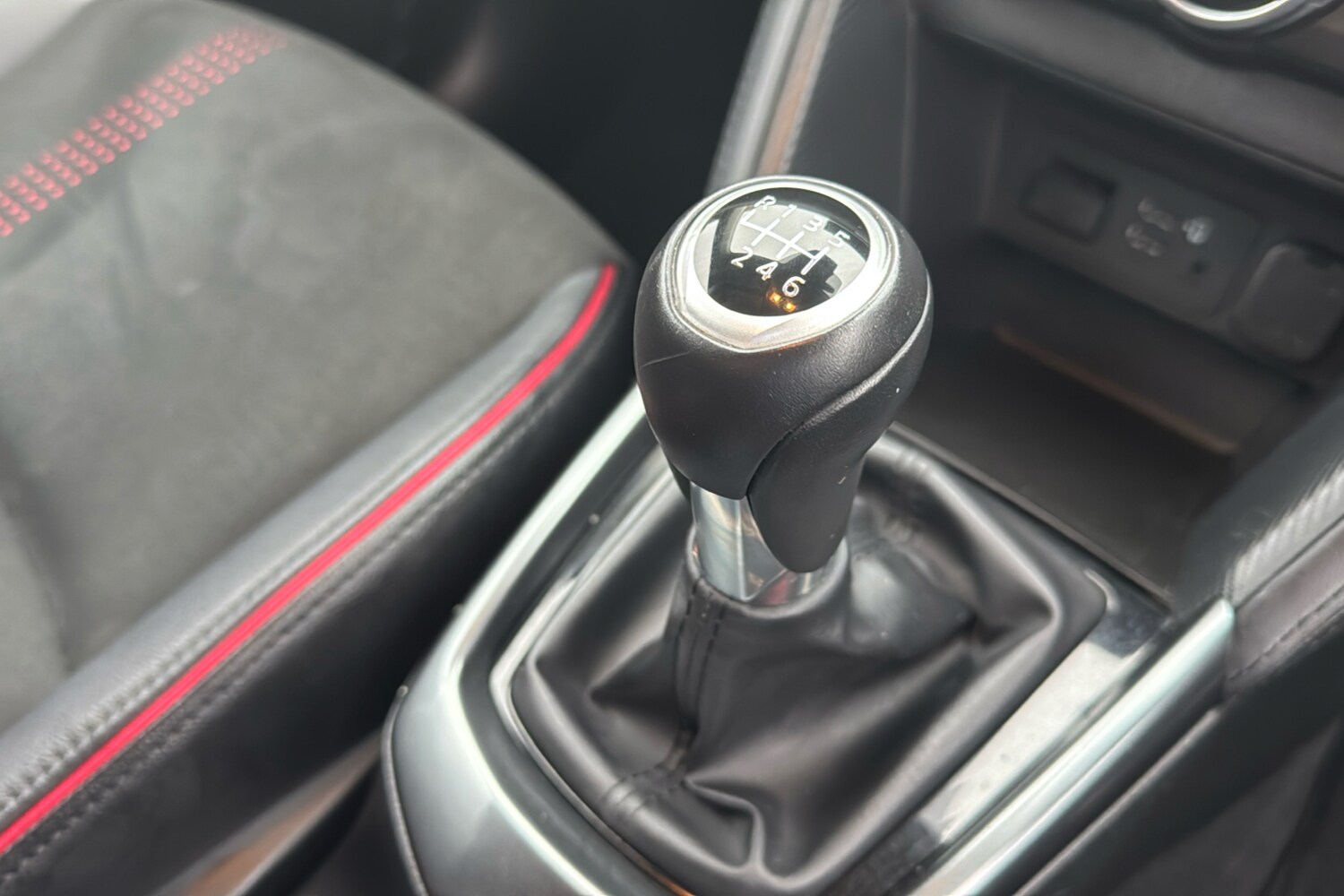 Used Mazda Mazda2 2023 for sale - 76576370: Photo 13