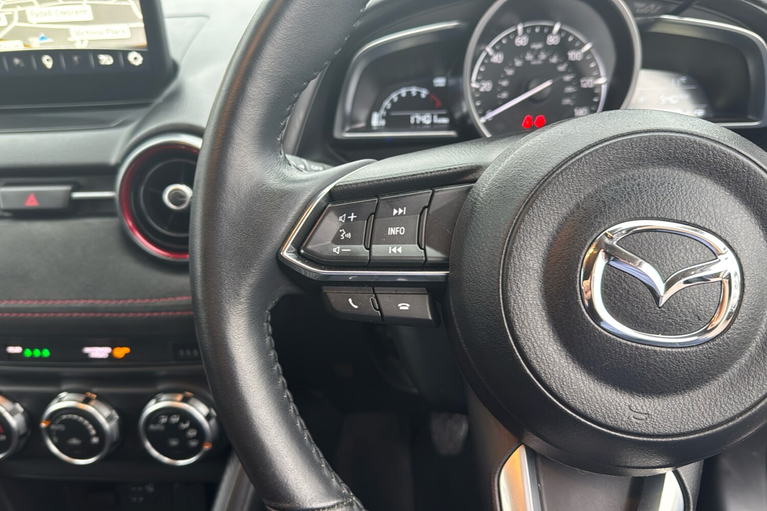 Used Mazda Mazda2 2023 for sale - 76576370: Photo 17