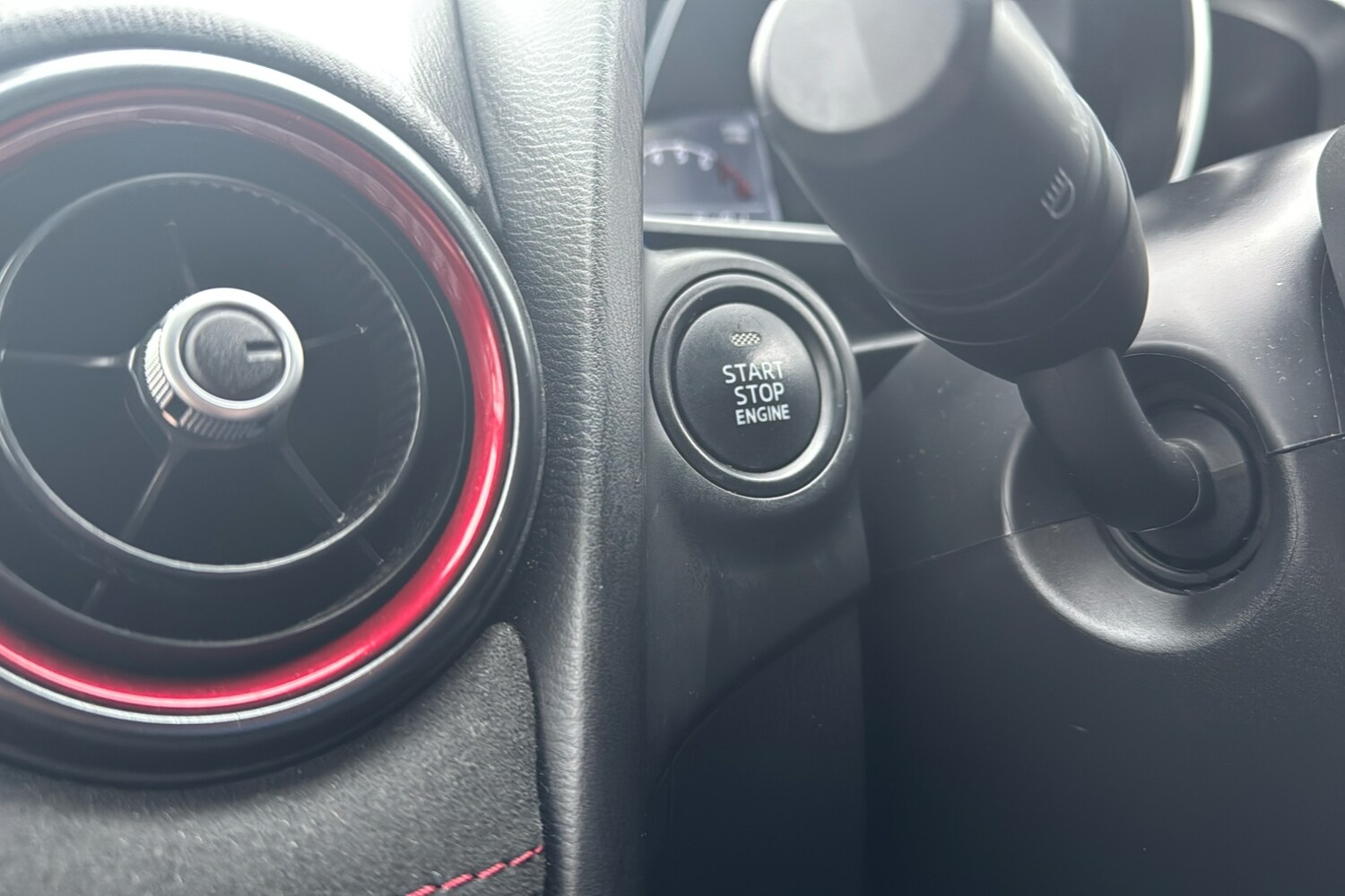 Used Mazda Mazda2 2023 for sale - 76576370: Photo 23