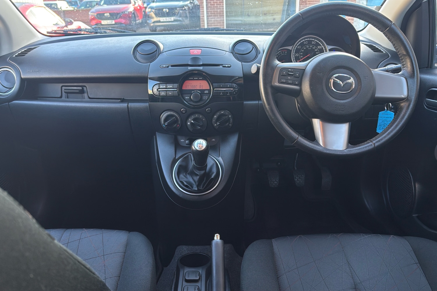 Used Mazda Mazda2 2013 for sale - 76339406: Photo 9