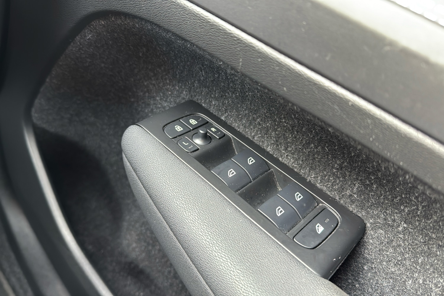 Used Volvo XC40 2020 for sale - 76553350: Photo 24