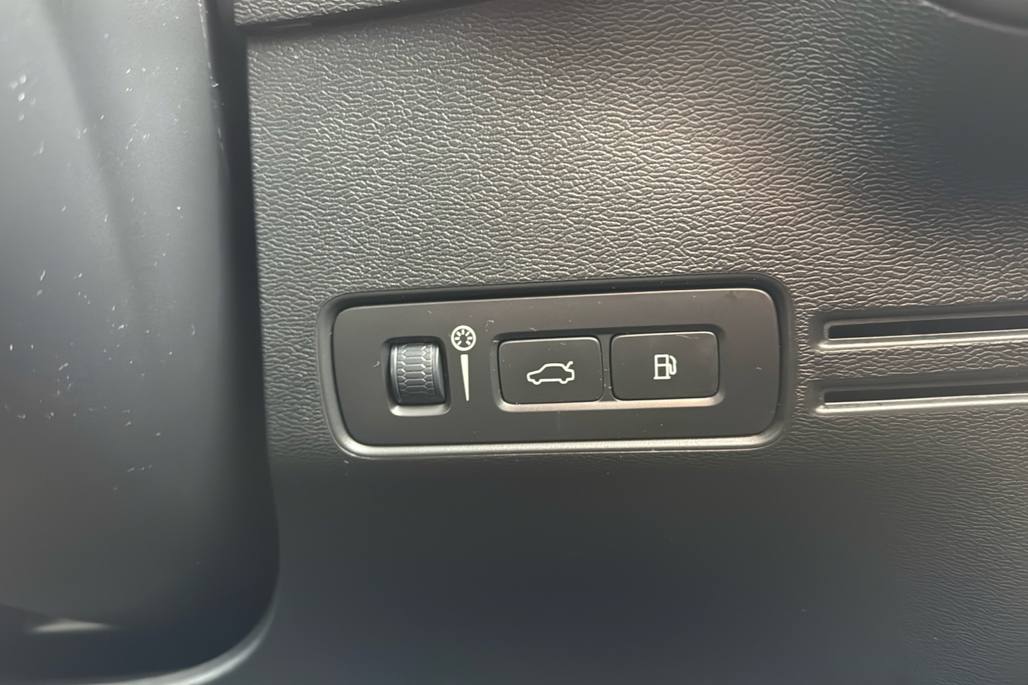 Used Volvo XC40 2020 for sale - 76553350: Photo 27