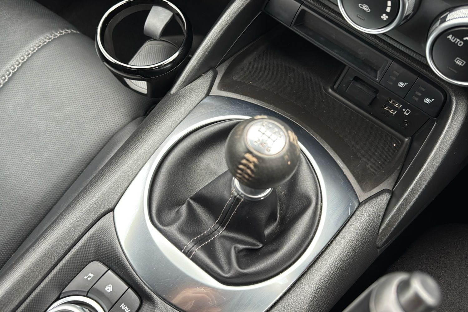 Used Mazda MX-5 2023 for sale - 77902234: Photo 11