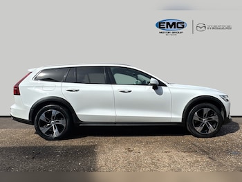 Used Volvo V60 Cross Country 2021 for sale - 79128367: Photo