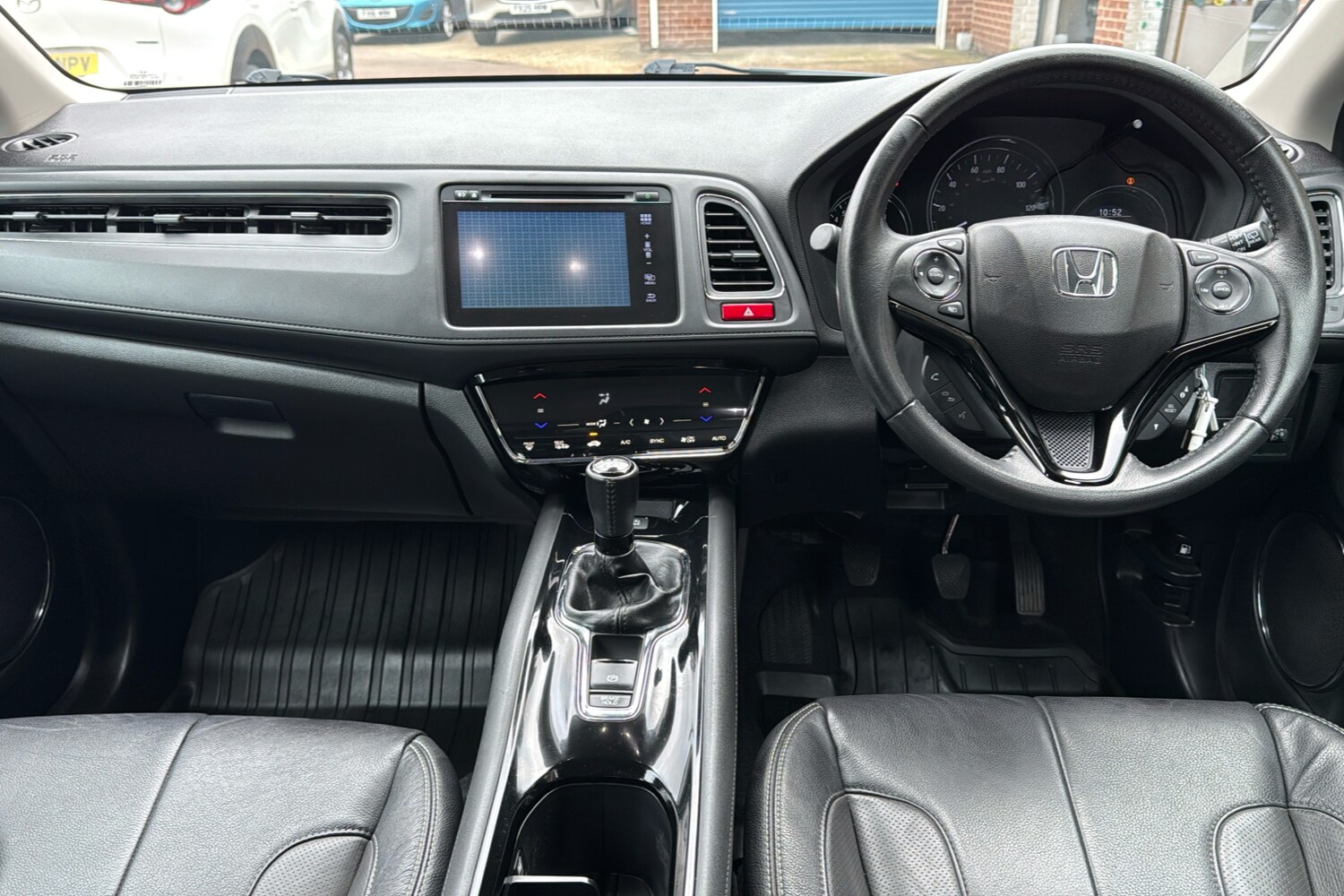 Honda Hr V 1.5 I Vtec Se Suv 5dr Petrol Manual Euro 6 s/s 130 Ps Petrol - Picture 9 of 24