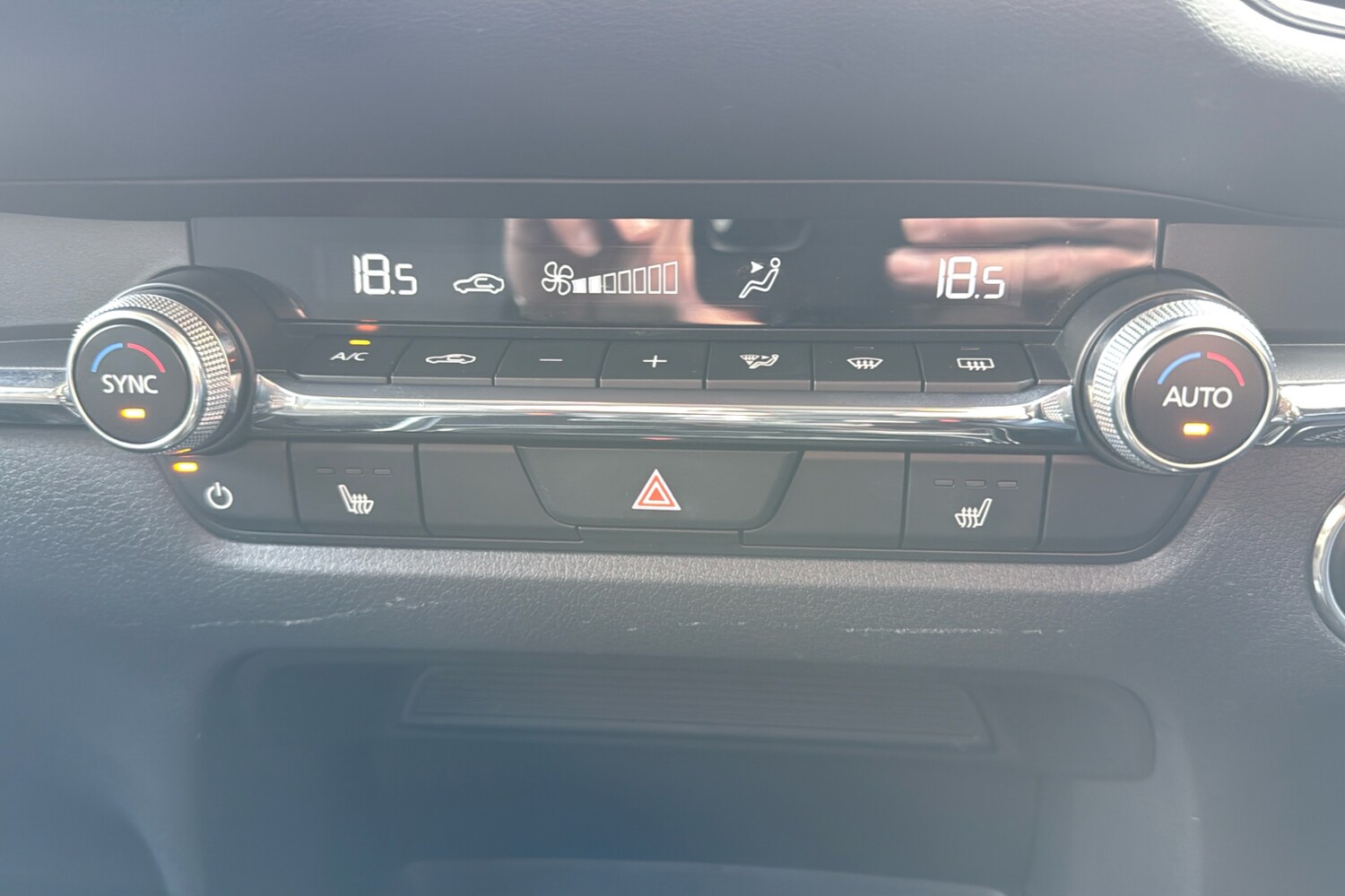 Used Mazda CX-30 2024 for sale - 75981100: Photo 16