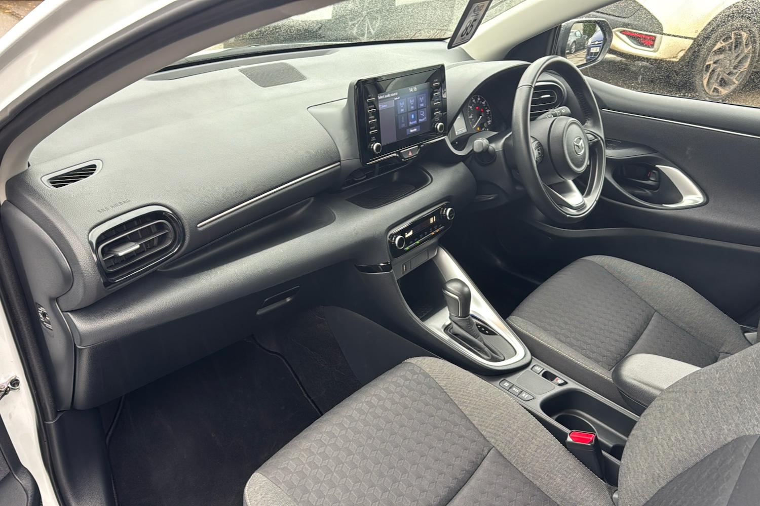 Used Mazda Mazda2 HYBRID 2022 for sale - 77541122: Photo 11