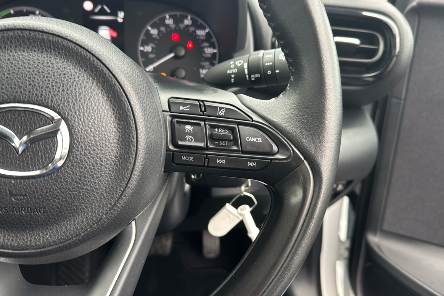 Used Mazda Mazda2 HYBRID 2022 for sale - 77541122: Photo 18