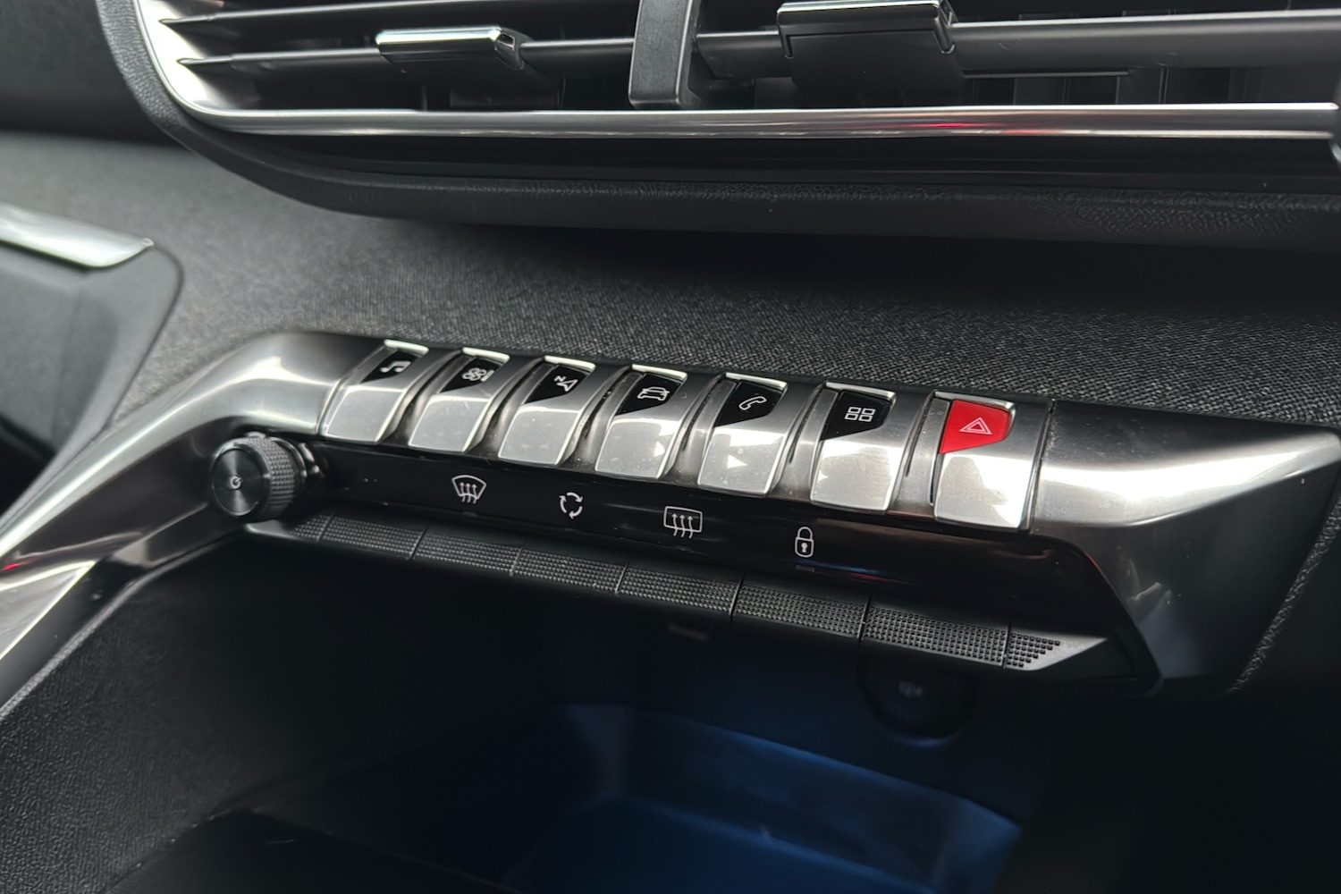 Used Peugeot 3008 2019 for sale - 77018933: Photo 16