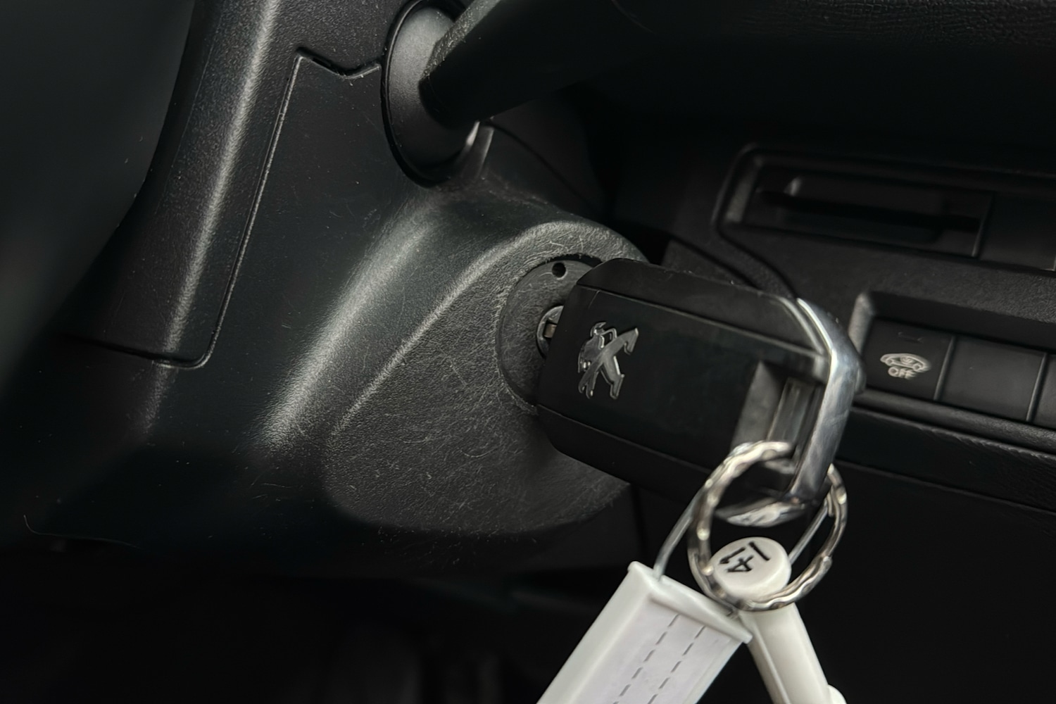 Used Peugeot 3008 2019 for sale - 77018933: Photo 23