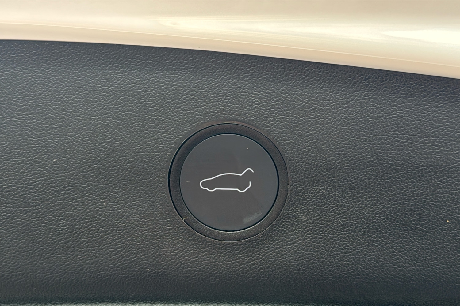 Used Tesla Model 3 2023 for sale - 78187659: Photo 24