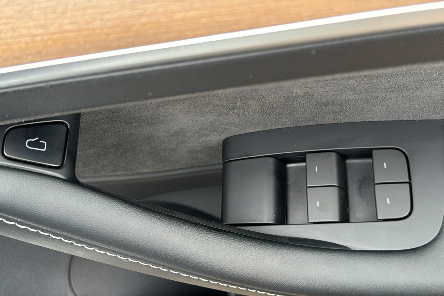 Used Tesla Model 3 2023 for sale - 78187659: Photo 44