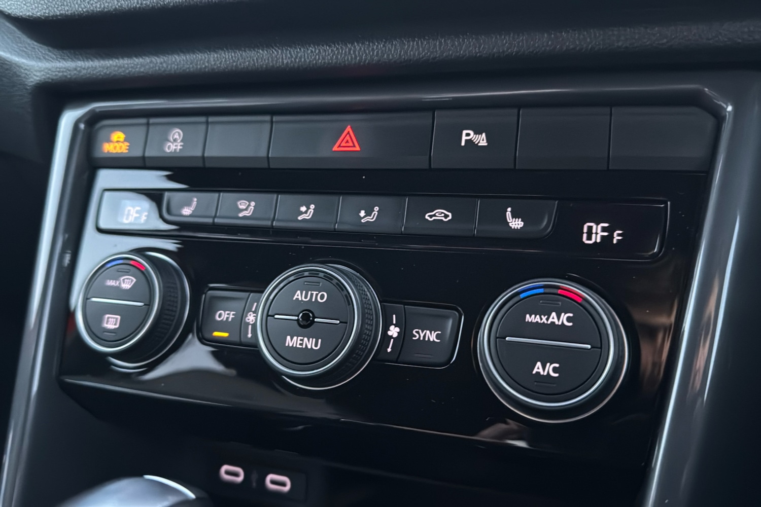 Used Volkswagen T-Roc 2022 for sale - 76757309: Photo 16