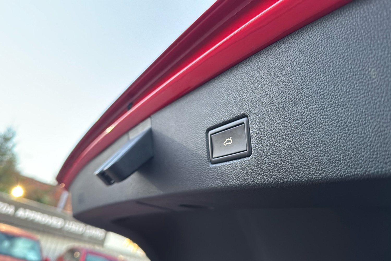 Used Volkswagen T-Roc 2022 for sale - 76757309: Photo 24