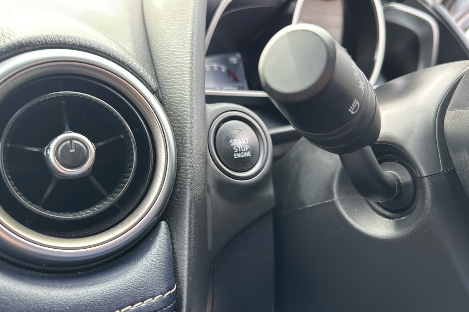 Used Mazda Mazda2 2023 for sale - 76380252: Photo 23