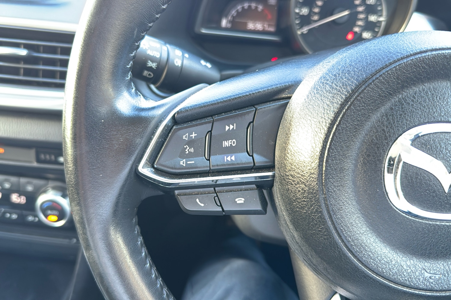 Used Mazda Mazda3 2018 for sale - 77061249: Photo 17