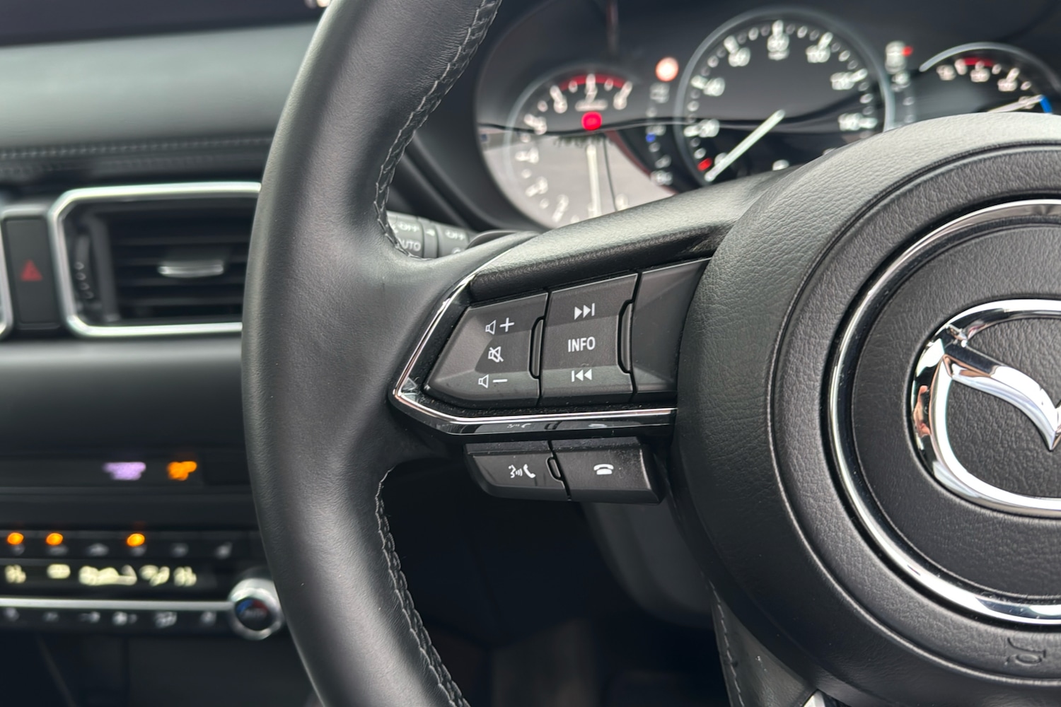 Used Mazda CX-5 2022 for sale - 76666003: Photo 17