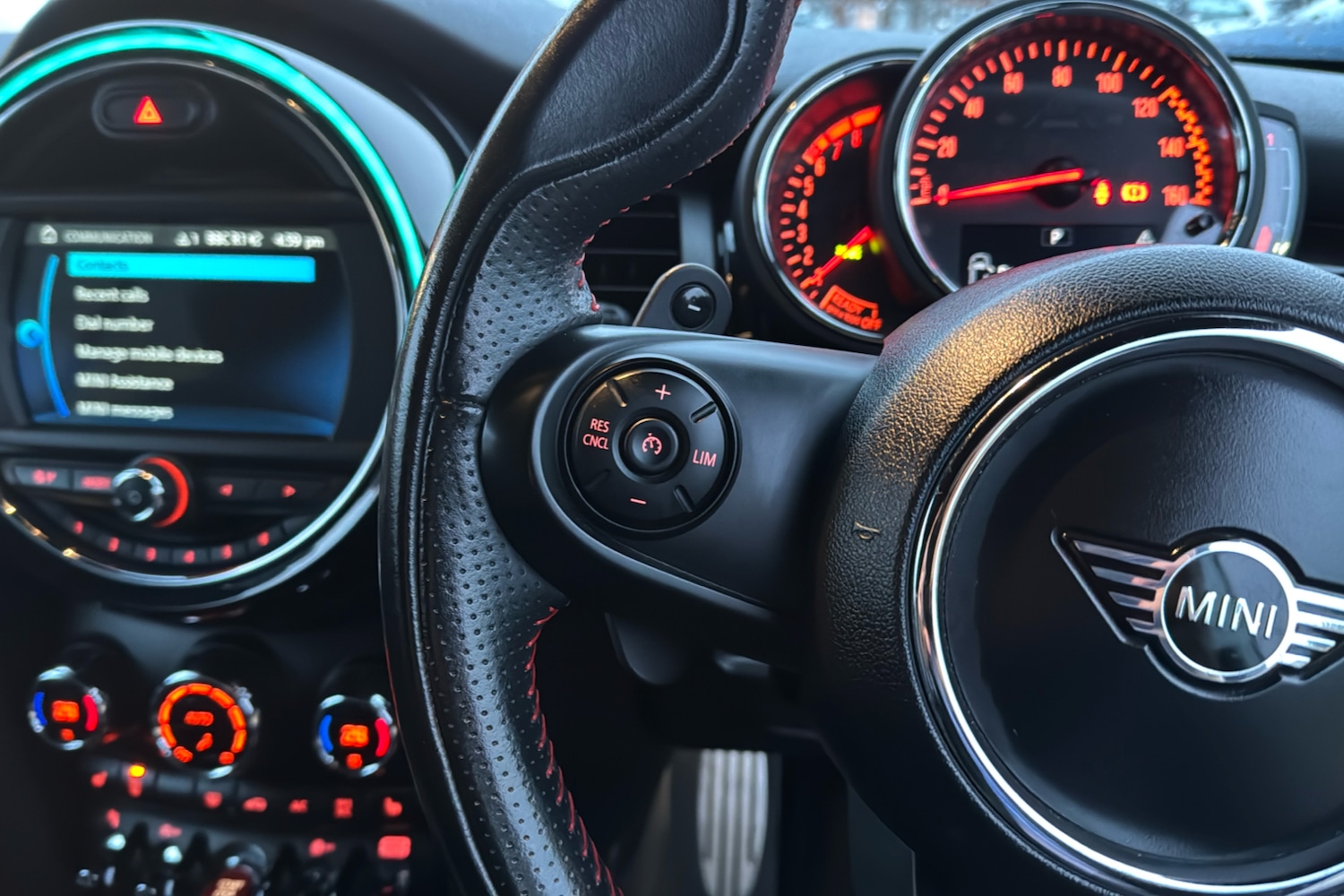 Used MINI Convertible 2019 for sale - 77502503: Photo 17