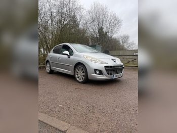 Used Peugeot 207 2011 for sale - 77409727: Photo