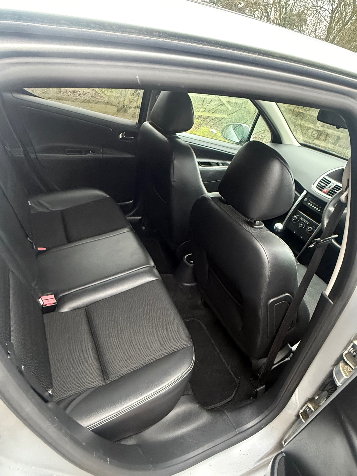 Used Peugeot 207 2011 for sale - 77409727: Photo 8