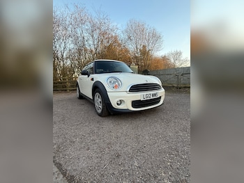 2012 (12) - 1.6 First 3dr