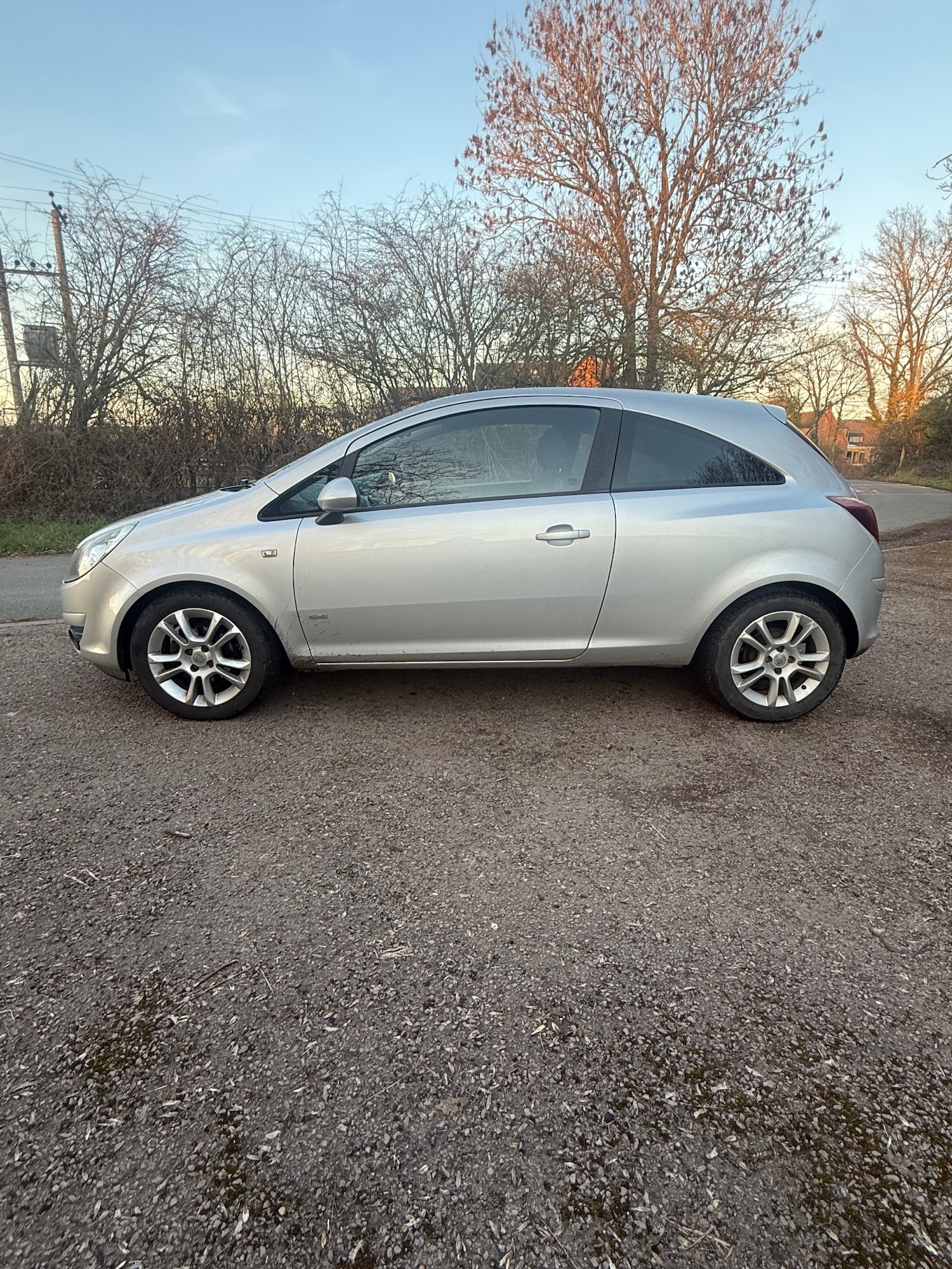 Used Vauxhall Corsa 2009 for sale - 77655994: Photo 4
