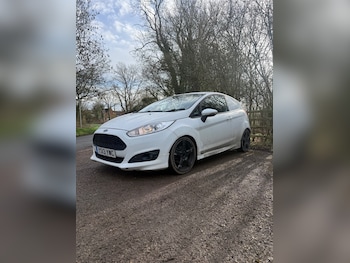 Used Ford Fiesta 2013 for sale - 77968991: Photo