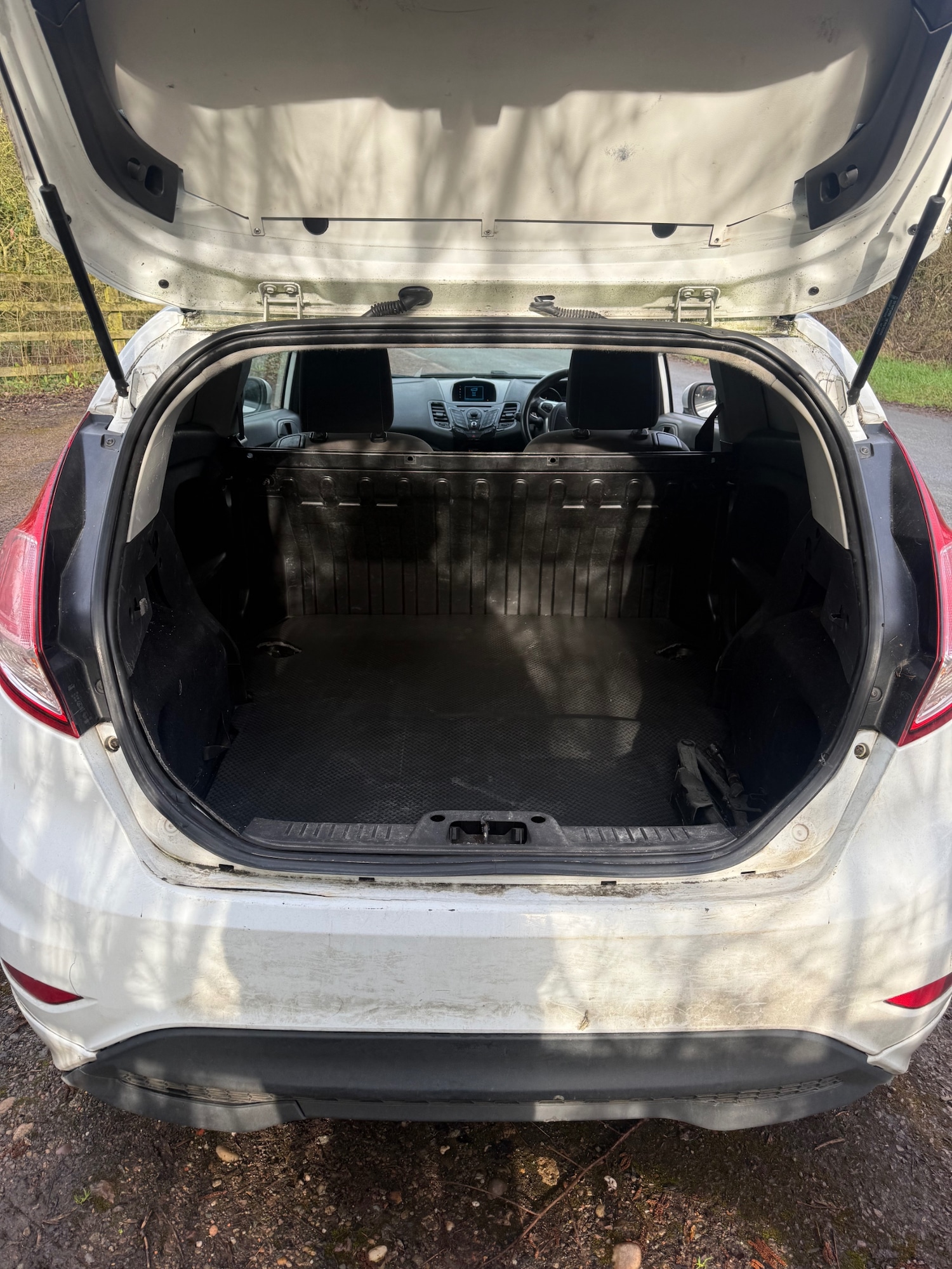 Used Ford Fiesta 2013 for sale - 77968991: Photo 4